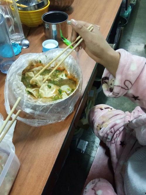 求购国产四号肉卷视频,尽享美味佳肴瞬间