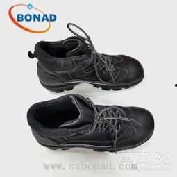 国产鞋防滑测试视频,实测视频深度解析  第1张