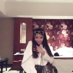 高颜值国产滑板鞋视频  第2张